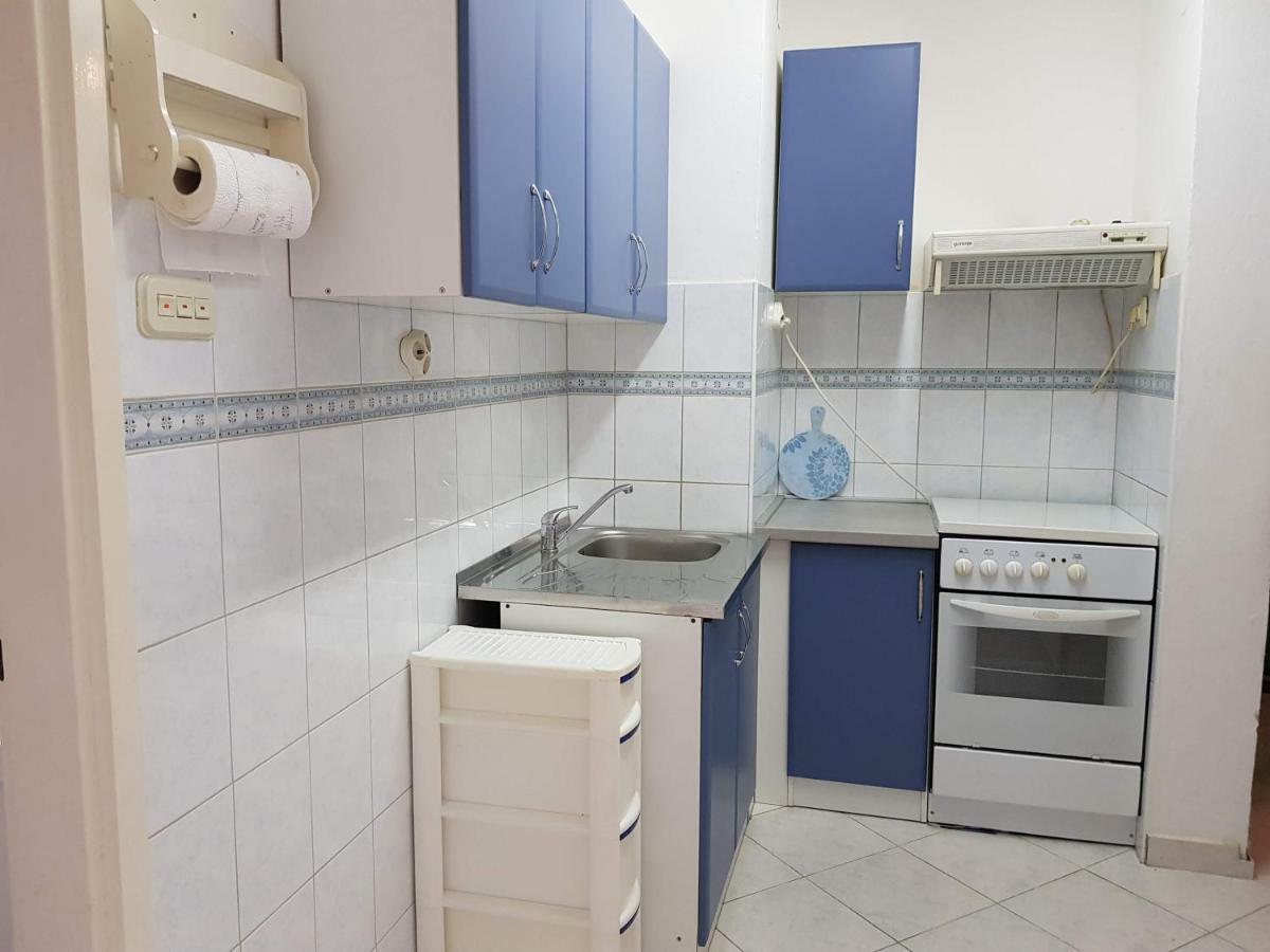 Mare Azzurro Apartments Pula Bagian luar foto